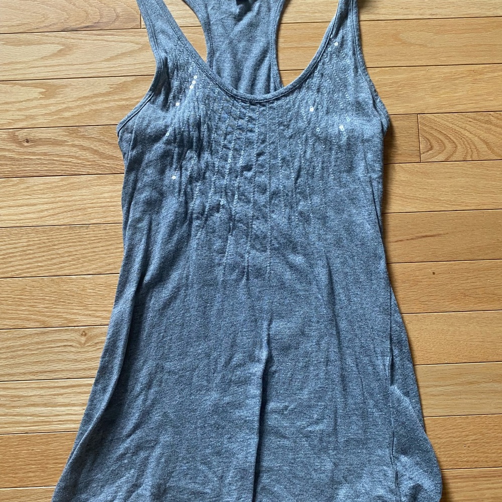 Gray tank